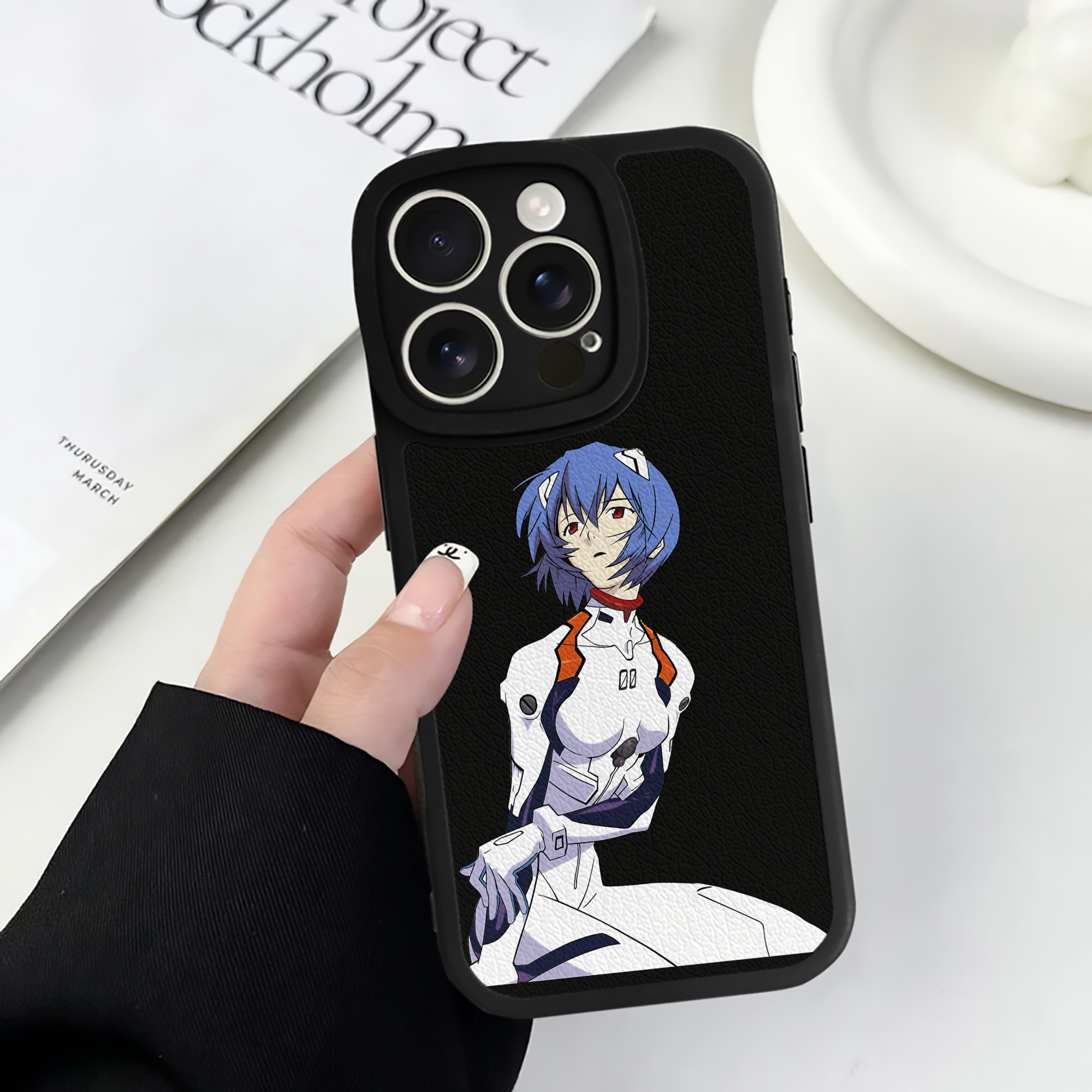 （画像用） EVA 新世紀エヴァンゲリオン 【iPhone 16シリーズ対応】シリコンスマホケース（レザー調） 材質：シリコン